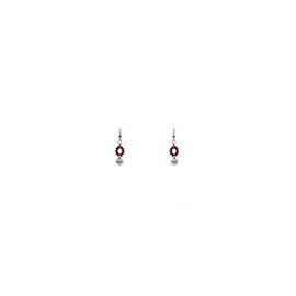 Aretes de perla potato con círculo de cristales rojos